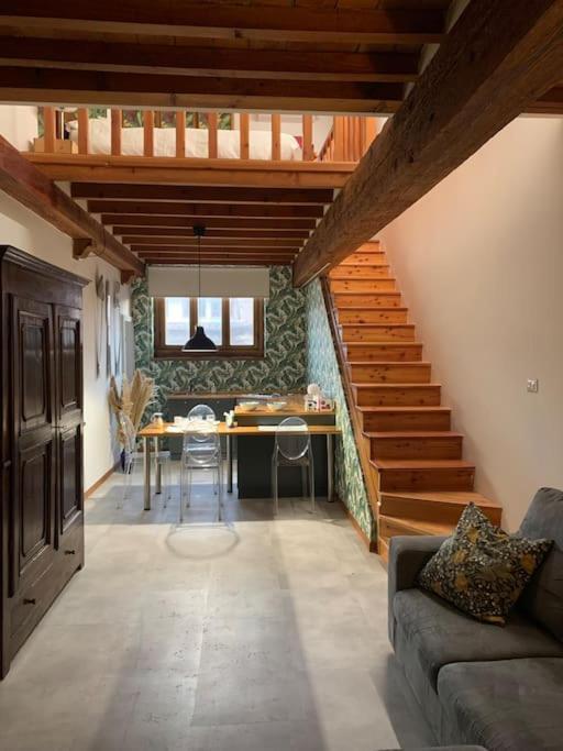 Ferienwohnung Loft Moderno Ubicato Nel Centro Storico Di Lucca Exterior foto